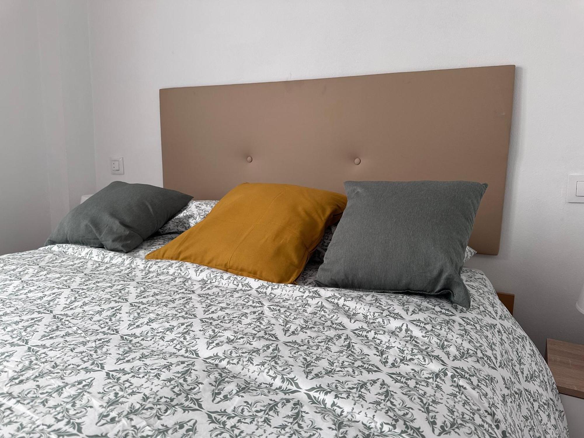 Acogedor Apartamento Con Vistas A La Catedral Y Parking Oviedo Eksteriør billede