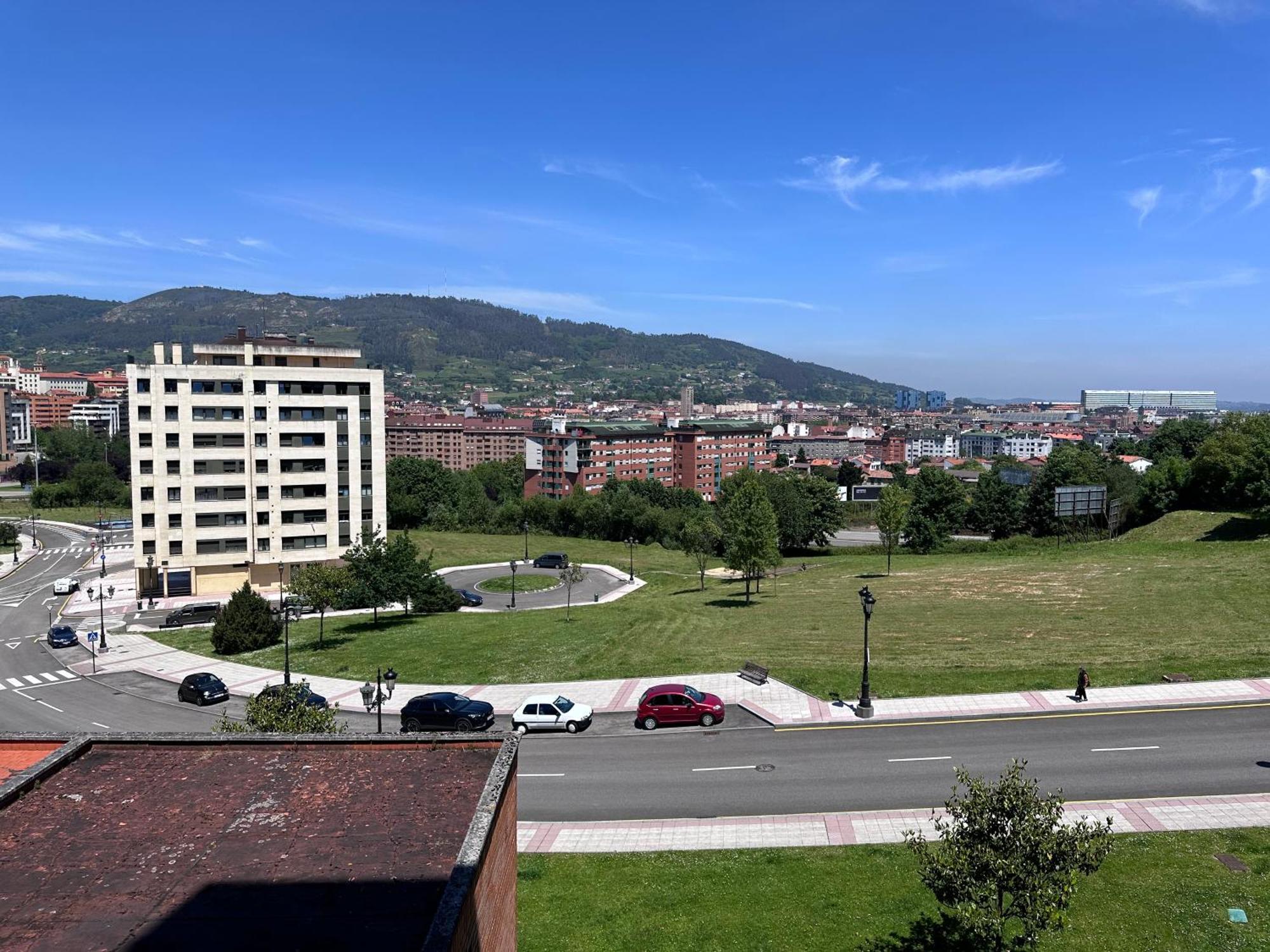 Acogedor Apartamento Con Vistas A La Catedral Y Parking Oviedo Eksteriør billede