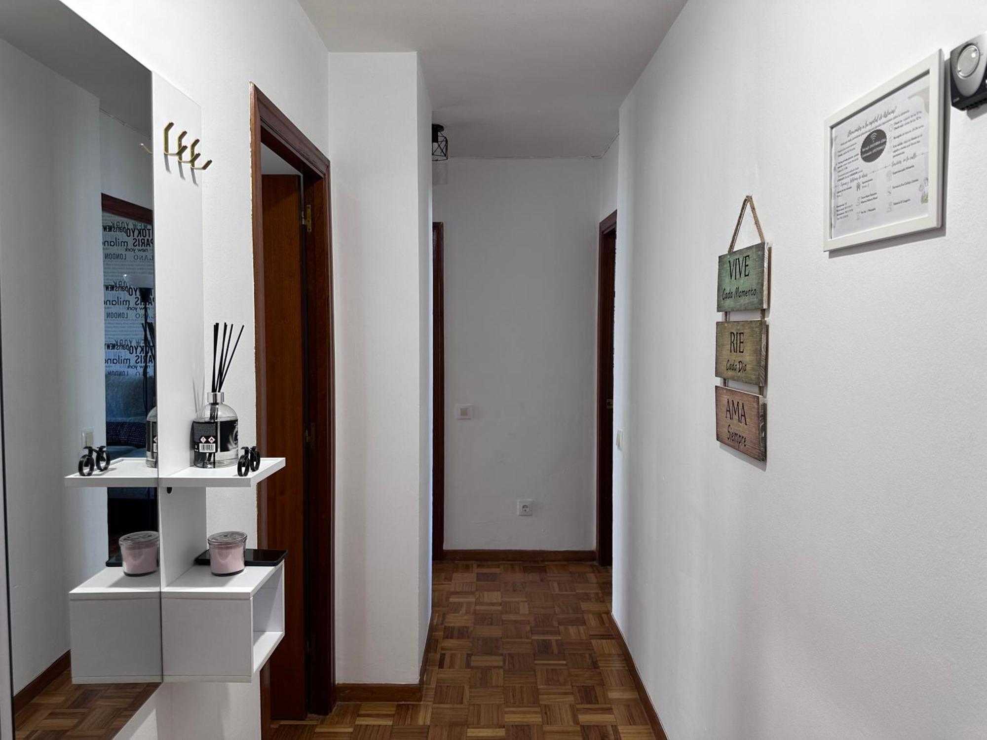 Acogedor Apartamento Con Vistas A La Catedral Y Parking Oviedo Eksteriør billede